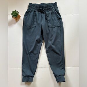 Mondetta Performance Joggers in Teal Blue (Size S)